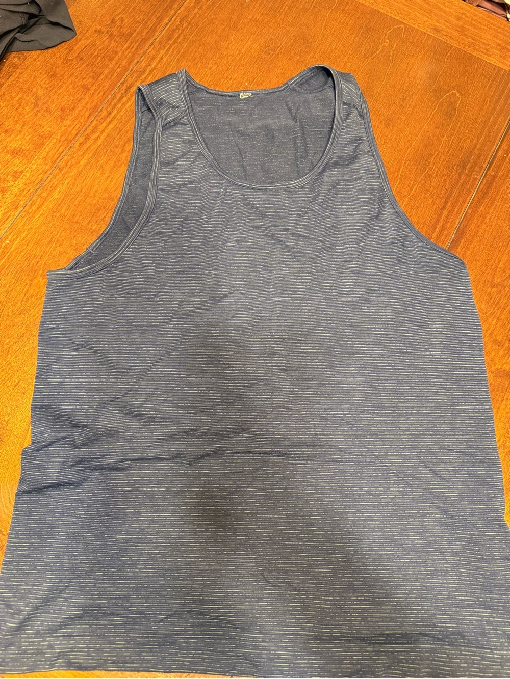 Lululemon Metal Vent Tech Tank Top Men's Size M Blue Striped Knit Running Gym